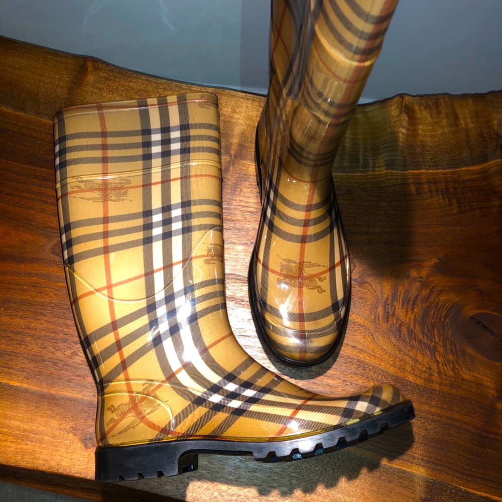 Burberry Haymarket Rainboot